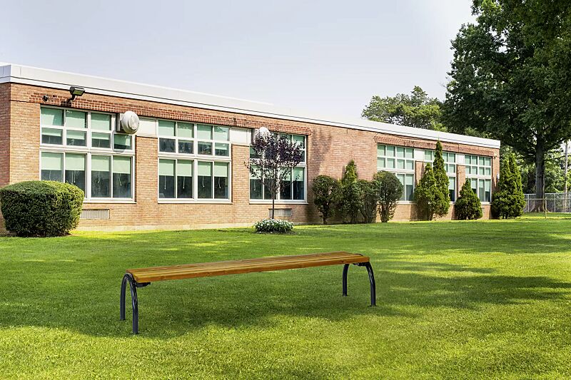 Sitzbank SAN REMO NEW ohne Rückenlehne, mit Fichtenholzbelattung, Stahlteile in RAL 9011 graphitschwarz