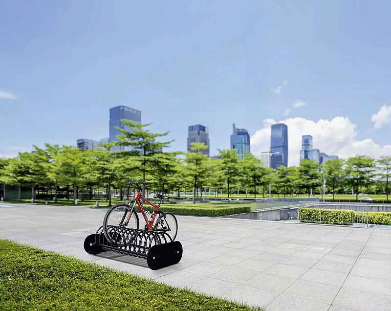 Fahrradständer MEMPHIS ohne Betonsockel, 4 Stellplätze, in RAL 9005 tiefschwarz