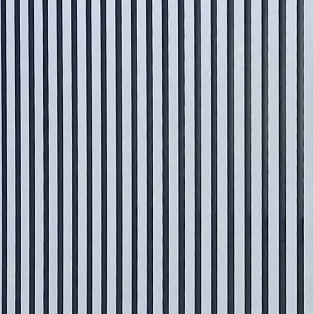 Wandelement mit WPC-Leisten, senkrecht, in RAL RAL 7035 lichtgrau