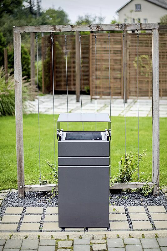 Abfallbehälter BRNO mit Ascher, mit Schutzdach in RAL 7021 schwarzgrau, Beton beschichtet in grau