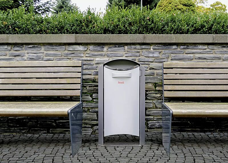 abfallbehaelter-burnham-__shoKAT0038391 Abfallbehälter BURNHAM mit Ascher, Behälter in RAL 9006 weißaluminium, Rahmen in eisenglimmergrau