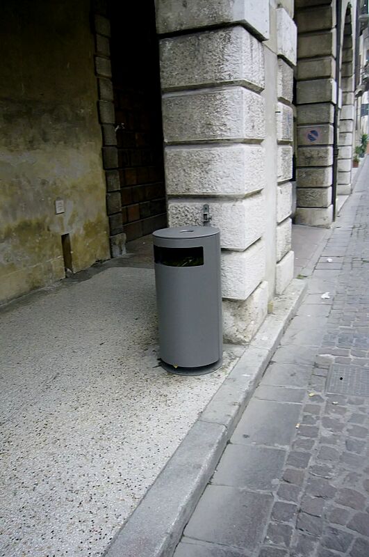 abfallbehaelter-cima__shoKAT0009190 Abfallbehälter CIMA mit Ascher, in RAL 9007 graualuminium