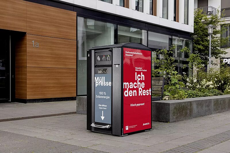 abfallbehaelter-citysolar__shoKAT0074021 Abfallbehälter CITYSOLAR 240 mit Ascher, Beklebung bauseits