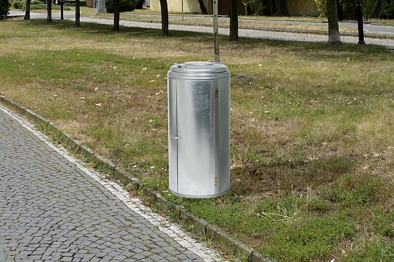 Abfallbehälter EDMONTON, Doppelflügeltür mit Spannverschluss, feuerverzinkt