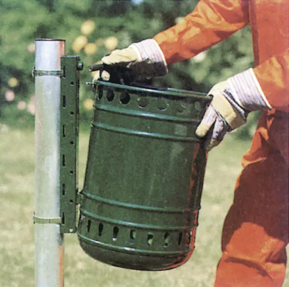 abfallbehaelter-muenchen__shoKAT0000616 Entleerung