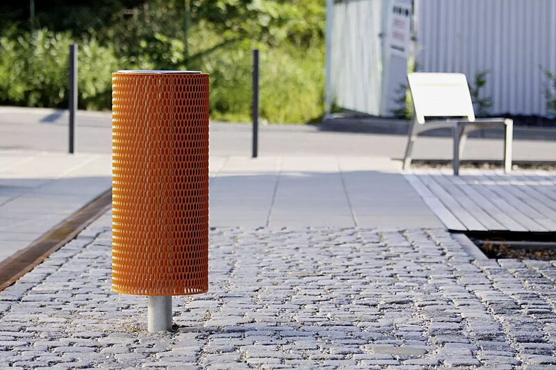 abfallbehaelter-nanuk__shoKAT0036341 Abfallbehälter NANUK, rund, Korpus: Streckmetall, in RAL 2004 reinorange