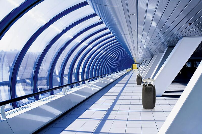 Abfallbehälter ORIONE aus rekonstituiertem Marmor geschliffen, mit Edelstahl-Schutzdach, in schwarz ebano