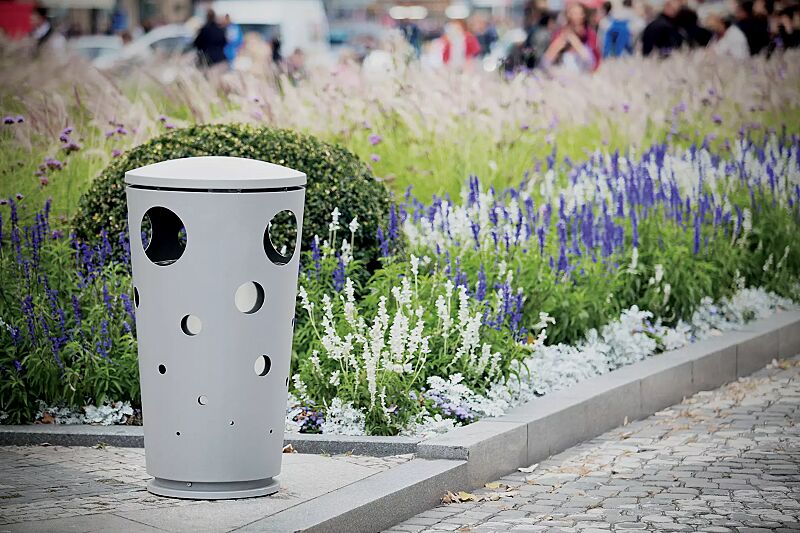 abfallbehaelter-swissbin__shoKAT0037849 Abfallbehälter SWISSBIN zum freien Aufstellen, in RAL 9006 weißaluminium