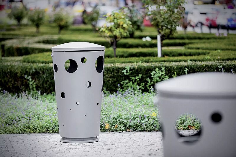 abfallbehaelter-swissbin__shoKAT0037851 Abfallbehälter SWISSBIN, zum freien Aufstellen, in RAL 9006 weißaluminium