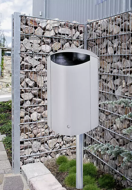 abfallbehaelter-telford__shoKAT0063299 Abfallbehälter TELFORD mit Ascher, in RAL 9006 weißaluminium, Ausführung: Entleerung durch Bodenklappe