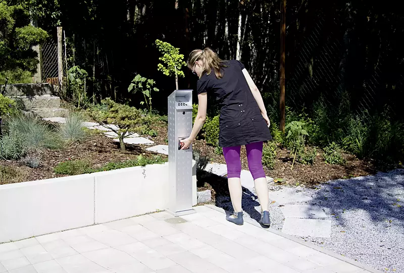 Abfallbehälter WINDSOR aus Aluminium, eloxiert