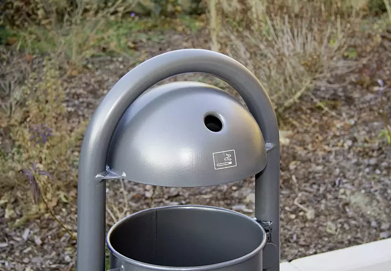 abfallbehaelter-wolverton__shoKAT0024607 Detail: Ascher