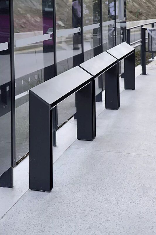 anlehnbank-radium__shoKAT0043087 Anlehnbank RADIUM, 1000 mm breit, in RAL 9005 tiefschwarz