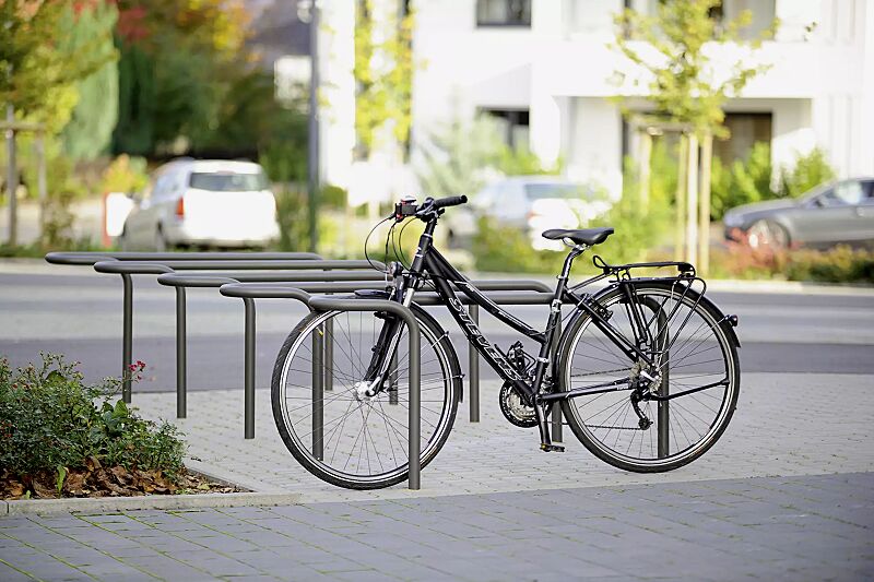 anlehnbuegel-albany__shoKAT0038254 Anlehnbügel ALBANY, einseitig, zum Einbetonieren, pulverbeschichtet in RAL 7016 anthrazitgrau