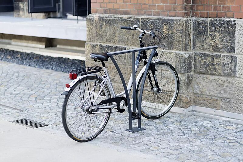 anlehnbuegel-basic__shoKAT0055466 Anlehnbügel BASIC zum Aufdübeln, Stahlteile in RAL 7016 anthrazitgrau