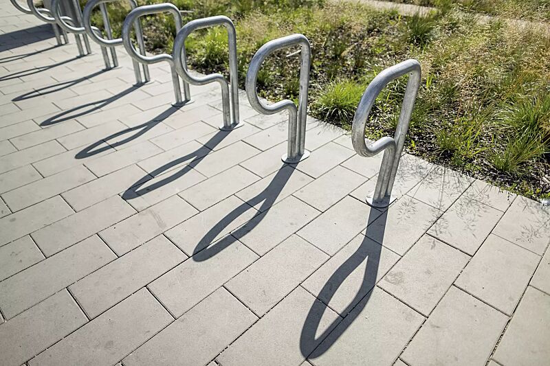 anlehnbuegel-bikepark__shoKAT0050800 Anlehnbügel BIKEPARK, zum Aufdübeln