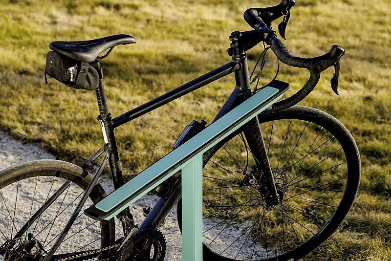 Detail: Das obere schräg angebrachte Element ist mit einem integrierten, widerstandsfähigen Gummistreifen ausgerüstet