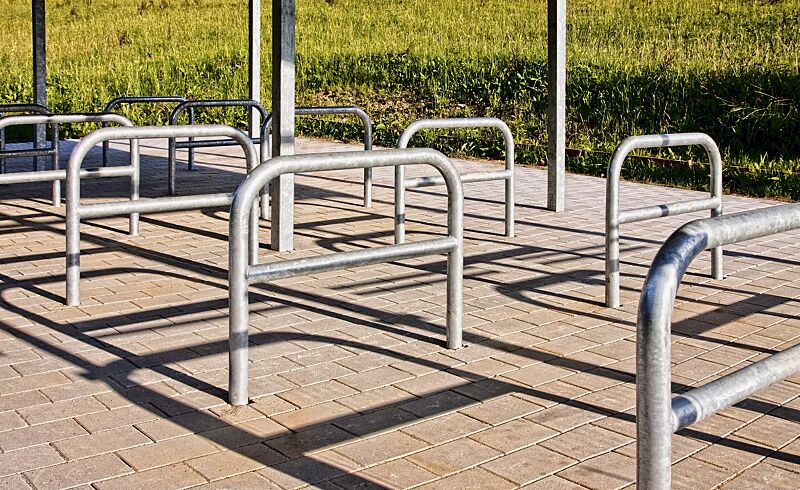 anlehnbuegel-florida__shoKAT0020562 Anlehnbügel FLORIDA mit Quersteg, feuerverzinkt