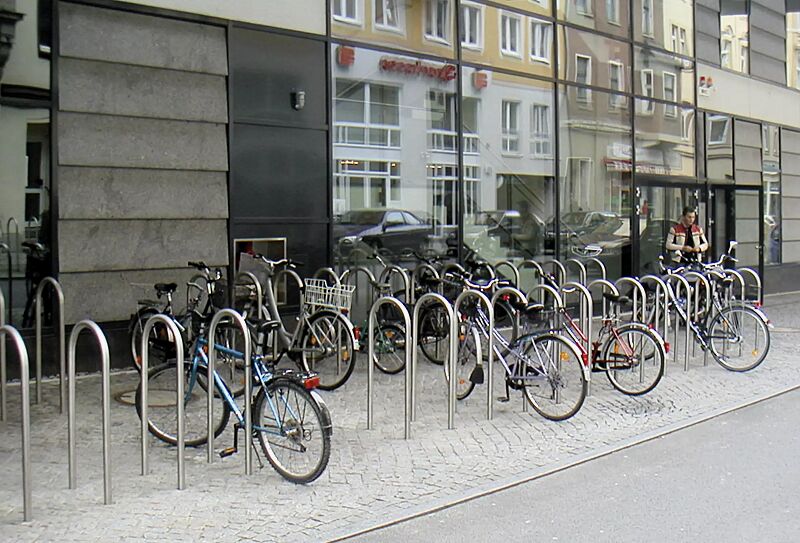 Anlehnbügel LIVORNO ohne Quersteg, zum Einbetonieren, Edelstahl