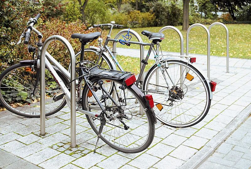 Anlehnbügel LIVORNO ohne Quersteg, zum Einbetonieren, Edelstahl