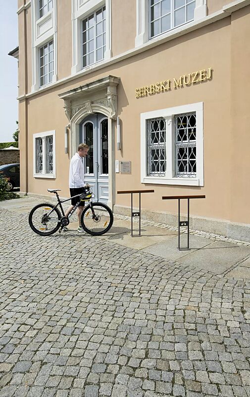 anlehnbuegel-soha__shoKAT0052281 Anlehnbügel SOHA zum Aufdübeln, in RAL 7016 anthrazitgrau