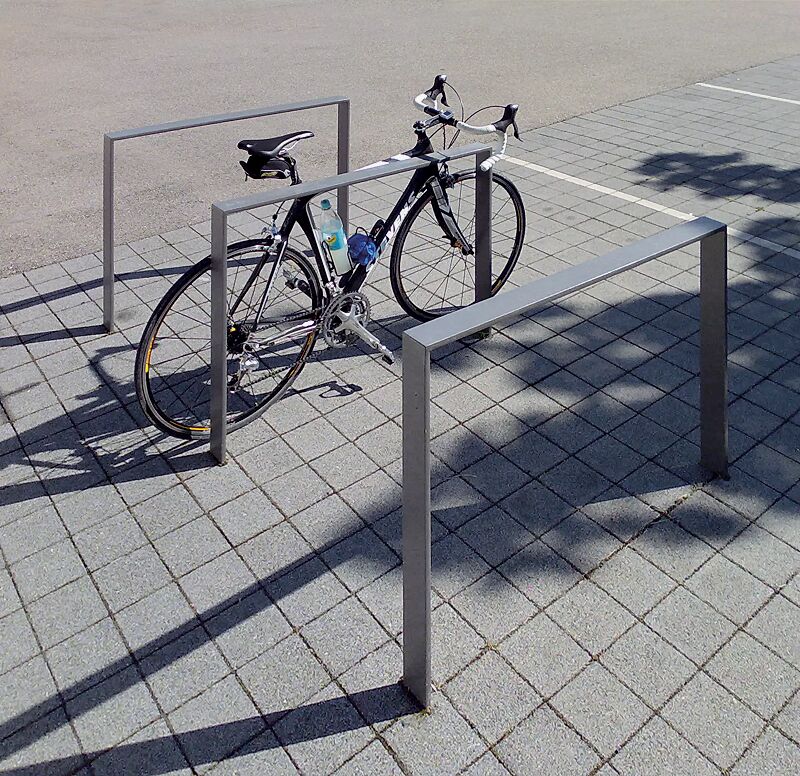 anlehnbuegel-utah__shoKAT0020713 Anlehnbügel UTAH ohne Quersteg, zum Einbetonieren, in DB 703 eisenglimmer