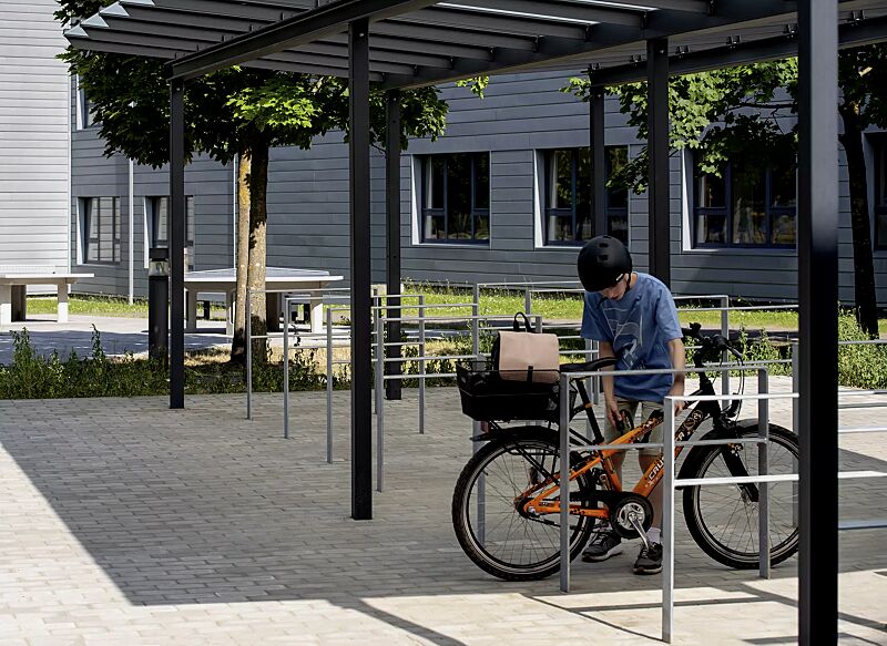 anlehnbuegel-utah__shoKAT0076901 Anlehnbügel UTAH mit Quersteg, zum Einbetonieren, feuerverzinkt