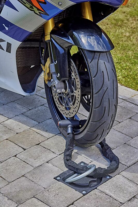 anschliessbuegel-mataro__shoKAT0066916 Anschließbügel MATARO zum Aufdübeln, Einbau bodenbündig