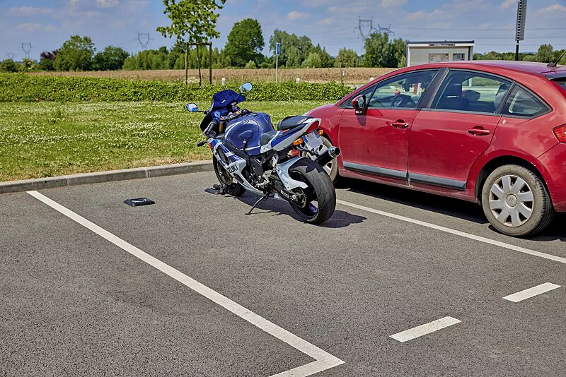 anschliessbuegel-mataro__shoKAT0066924 Anschließbügel MATARO zum Aufdübeln, Einbau mit Überstand