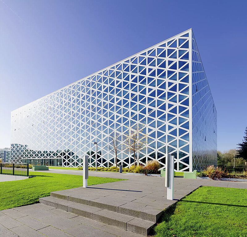 ascher-intersection__shoKAT0059540 Ascher INTERSECTION