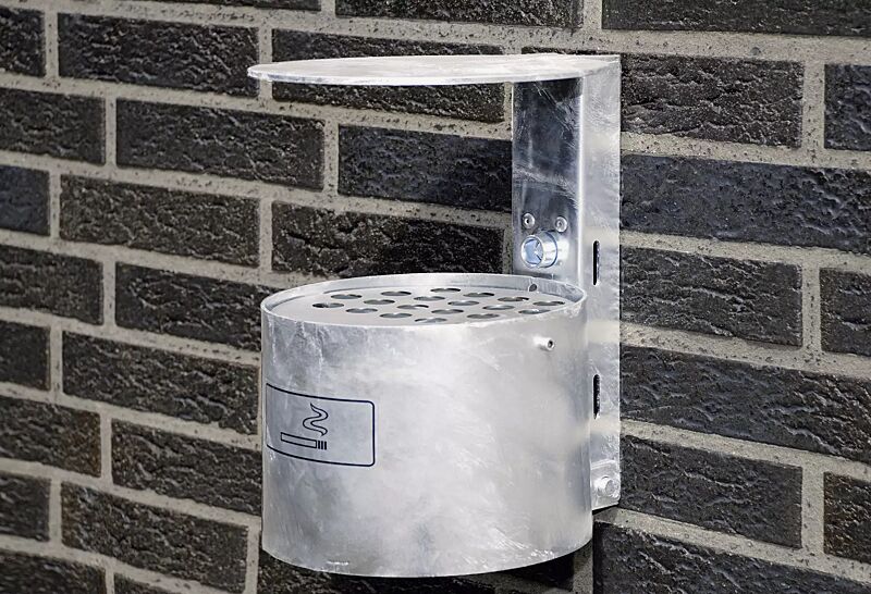 ascher-kerry__shoKAT0007098 Rundascher KERRY mit Schutzdach, Wandbefestigung, 4 Liter, pulverbeschichtet RAL 3002 karminrot