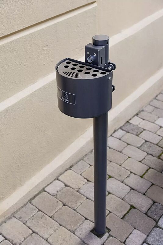 ascher-kerry__shoKAT0077105 Halbrundascher KERRY ohne Schutzdach, zur Pfostenbefestigung, in RAL 7016 anthrazitgrau