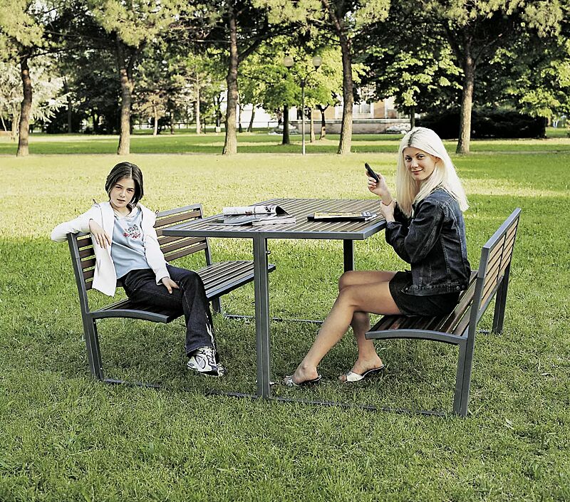 bank-tisch-kombination-camilla__shoKAT0016921 Bank-Tisch-Kombination CAMILLA mit Hartholzbelattung, Stahlteile in RAL 7016 anthrazitgrau