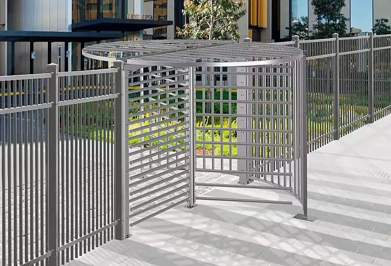 Behindertengerechtes Drehkreuz FESTOS, zum Aufdübeln, ohne Bodenrahmen, mit Übersteigschutz, feuerverzinkt