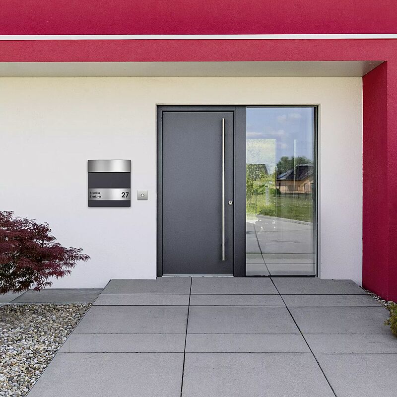 Briefkasten ORGON mit Edelstahl Klappe und gravierten Edelstahlschild in DB703