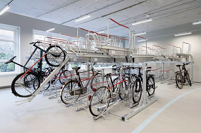 doppelstock-fahrradparksystem-flexhub__shoKAT0068544 Doppelstock-Fahrradparksystem FLEXHUB, feuerverzinkte Stahlkonstruktion