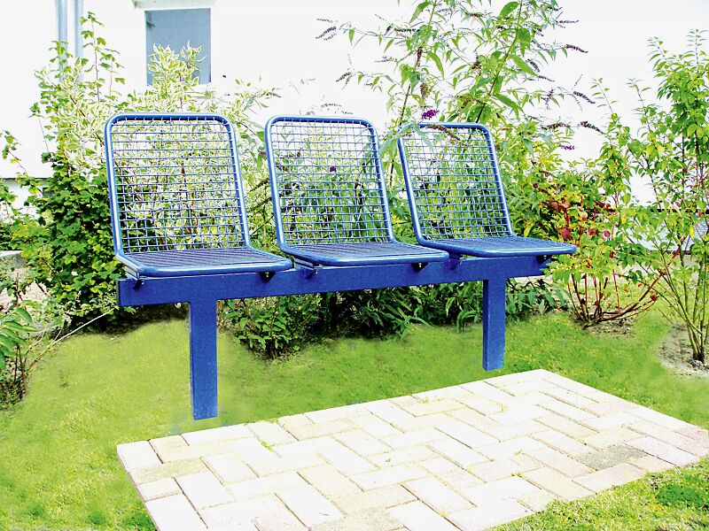 drahtgittersitz-tarvis__shoKAT0002713 Drahtgittersitz TARVIS, 3-Sitzer zum Einbetonieren in RAL 5017 verkehrsblau