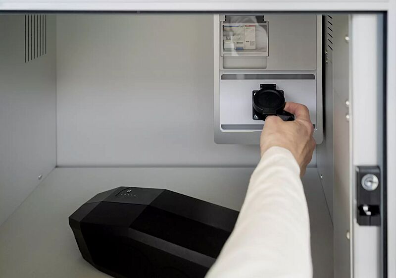 e-bike-ladestellenschrank-amaro__shoKAT0077201 Detail: Ladefach