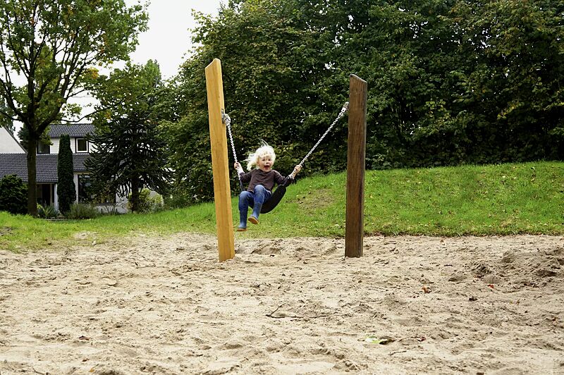 Einzelschaukel BUA mit flexiblem Schaukelsitz aus Gummi