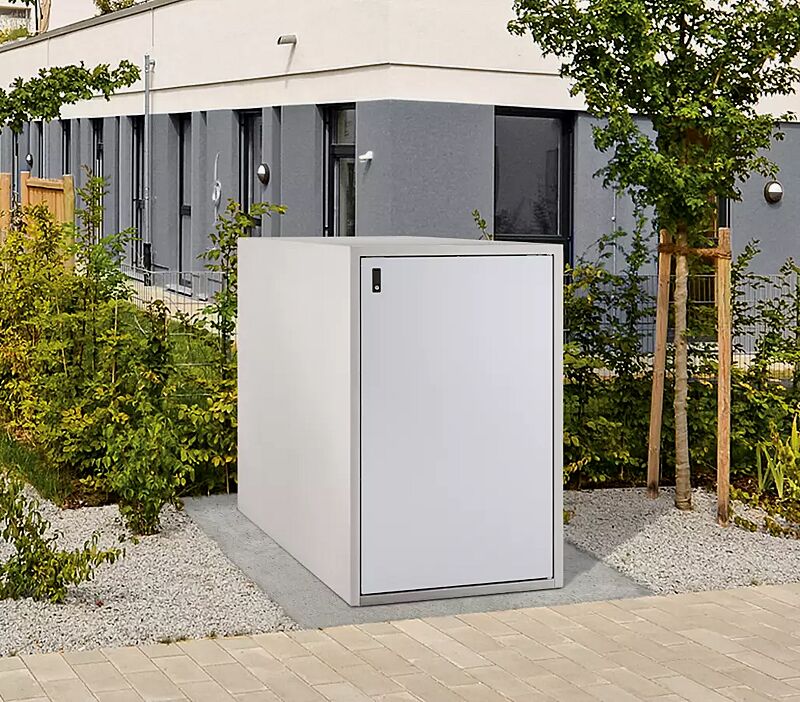 Fahrradgarage ARLINGTON, Korpus Sichtbeton glatt, basisgrau, Türblatt RAL 7035 lichtgrau