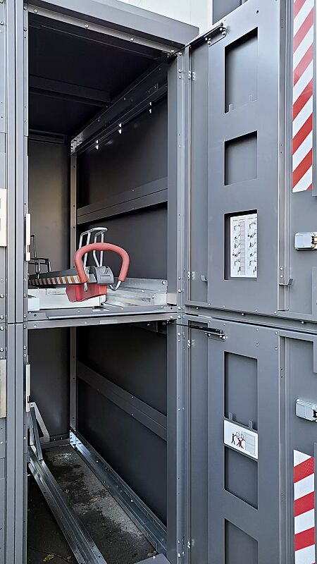 fahrradgarage-fullerton-e__shoKAT0071735 fahrradgarage-fullerton-e__shoKAT0071735