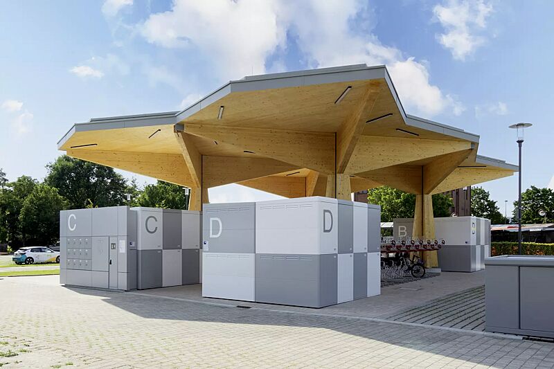 fahrradgarage-fullerton-e__shoKAT0073816 Fahrradgarage FULLERTON-E, 8 Anlagen mit jeweils 8 Boxen, doppelstöckig, Höhe x Breite x Tiefe 2945 mm x 3611 mm x 2100 mm, inklusive Zugangs- und Buchungssystem SmartBikeBox®, Stahlkonstruktion in RAL 9006 weißaluminium bzw. RAL 9003 signalweiß, Besch...