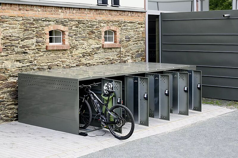 fahrradgarage-lexington-new__shoKAT0071441 Fahrradgarage LEXINGTON NEW mit Giebeldach, 1 Grund und 5 Anbaueinheiten, Türanschlag DIN rechts, Münzpfandschloss, Stahlkonstruktion in RAL 7009 grüngrau