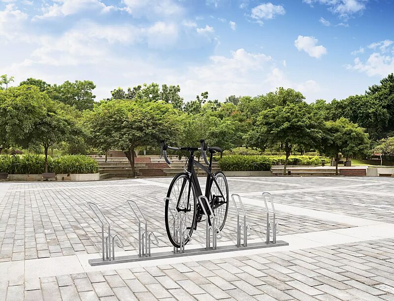 Fahrradständer HERVEY einseitig 45° links, tief, zum Aufdübeln, 6 Stellplätze