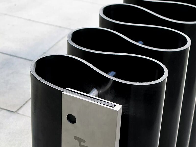 fahrradstaender-meandre__shoKAT0019246 Detail: Gummiband