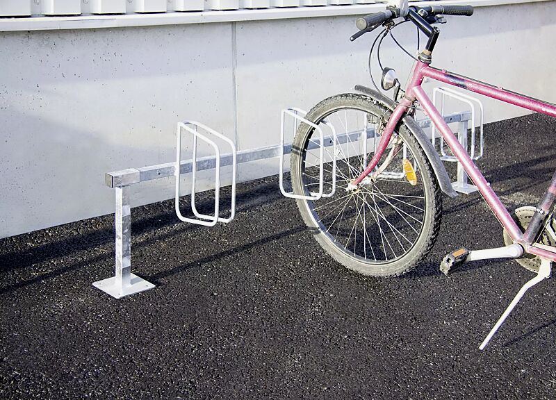 Fahrradständer TRENTON einseitig 90°, zum Aufdübeln, 4 Stellplätze