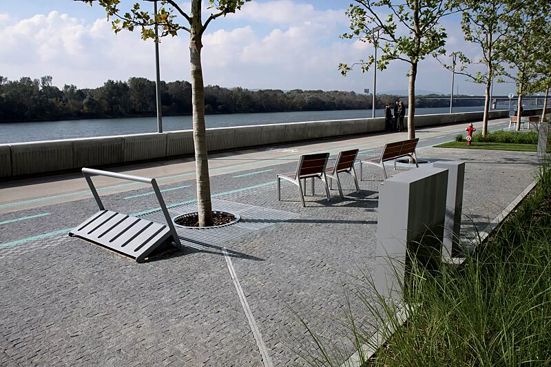 fahrradstaender-velo__shoKAT0051643 Fahrradständer VELO mit Griffstange, einseitig, 2 Stellplätze, in RAL 9006 weißaluminium