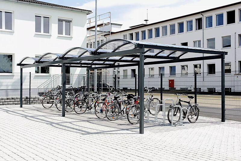 Fahrradüberdachung KALLISTO, Dachbreite x Dachtiefe 10120 mm x 5000 mm, mit Fahrradparker MISSOURI, Stahlkonstruktion in RAL 7016 anthrazitgrau