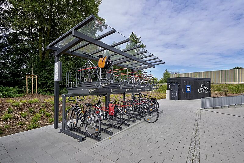 fahrradueberdachung-tucana-fuer-doppelstock-fahrradparksysteme__shoKAT0064599 Fahrradüberdachung TUCANA für Doppelstock-Fahrradparksysteme, Dachbreite x Dachtiefe 4800 mm x 2300 mm, Doppelstock-Fahrradparksystem FLEXHUB, Stahlkonstruktion in DB 703 eisenglimmer