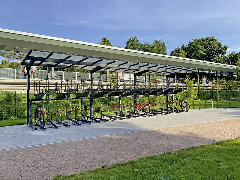 fahrradueberdachung-tucana__shoKAT0067599 Fahrradüberdachung TUCANA für Doppelstock-Fahrradparksysteme, Dachbreite x Dachtiefe 10600 mm x 2300 mm (auftragsbezogene Anpassung), Doppelstock-Fahrradparksystem FLEXHUB, Stahlkonstruktion in DB 703 eisenglimmer